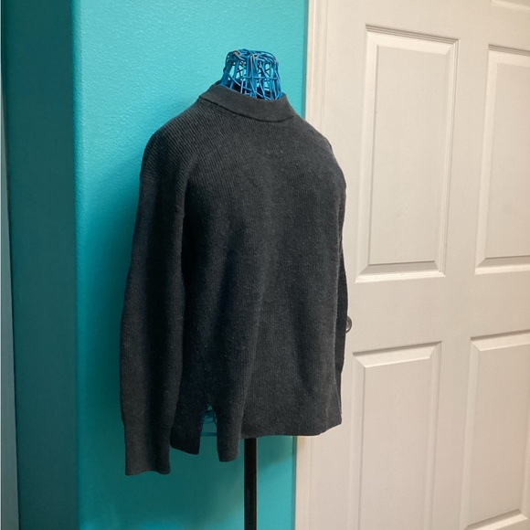 💥PRICE DROP💥 Merino Wool-Blend Ribbed Crewneck Sweater - Picture 2 of 6